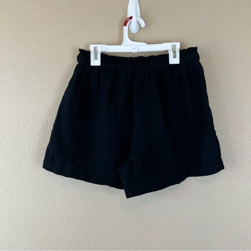 gap black crinkle gauze shorts